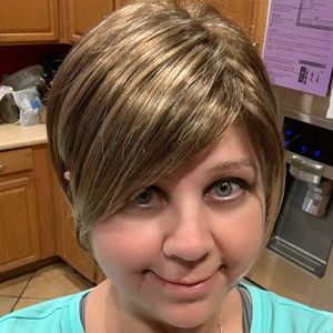 Meet your Posher, Wendy